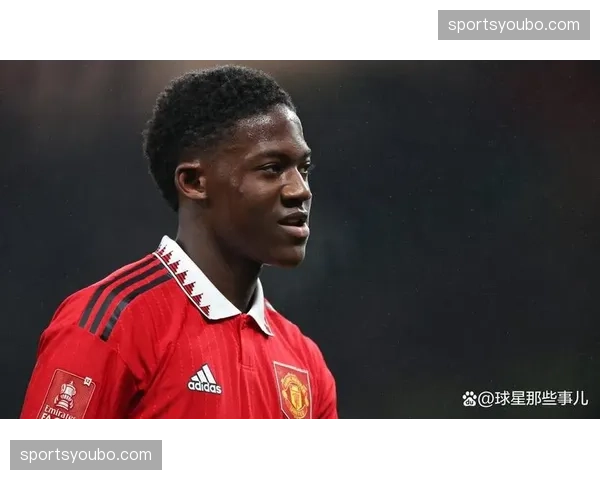 曼联中场回归：科比梅诺伤愈随队南下待最后评估